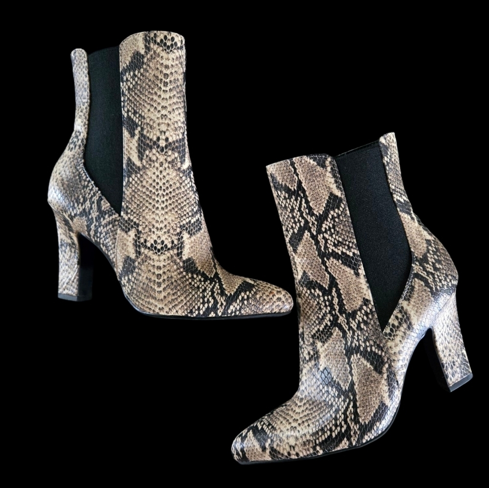 The Limited- Razzey Snakeskin Print Ankle Boots, Size 7.5 M, Zip - Picture 2 of 6